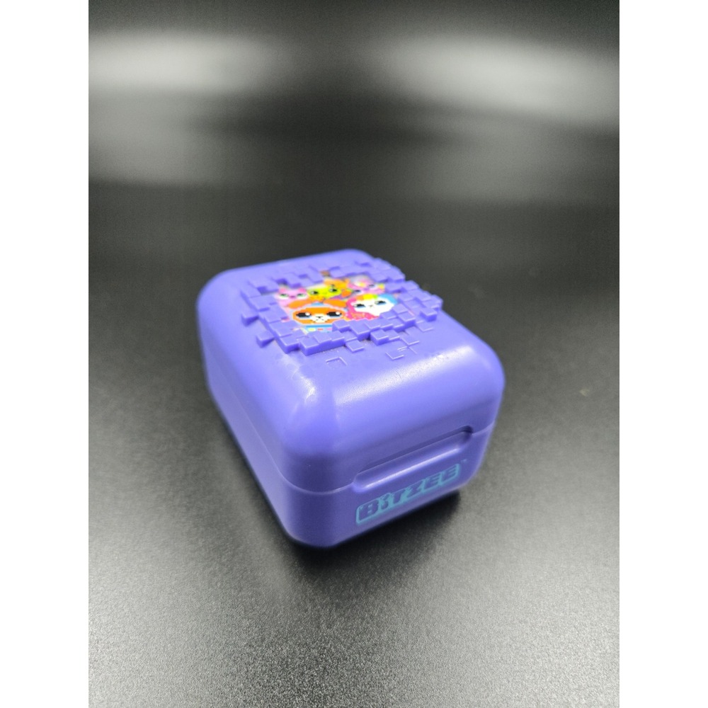 Bitzee Interactive Digital Pet Purple Handheld Virtual Electronic Toy Toy